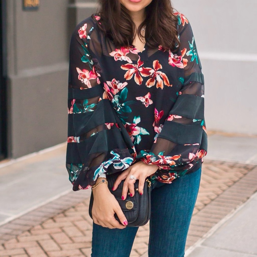 7 For All Mankind Multicolor Floral Balloon Sleeve Blouse 100% Silk. Size small